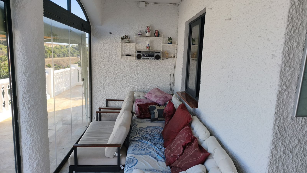 Villa for sale in Mijas