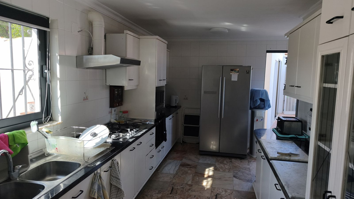 Villa for sale in Mijas