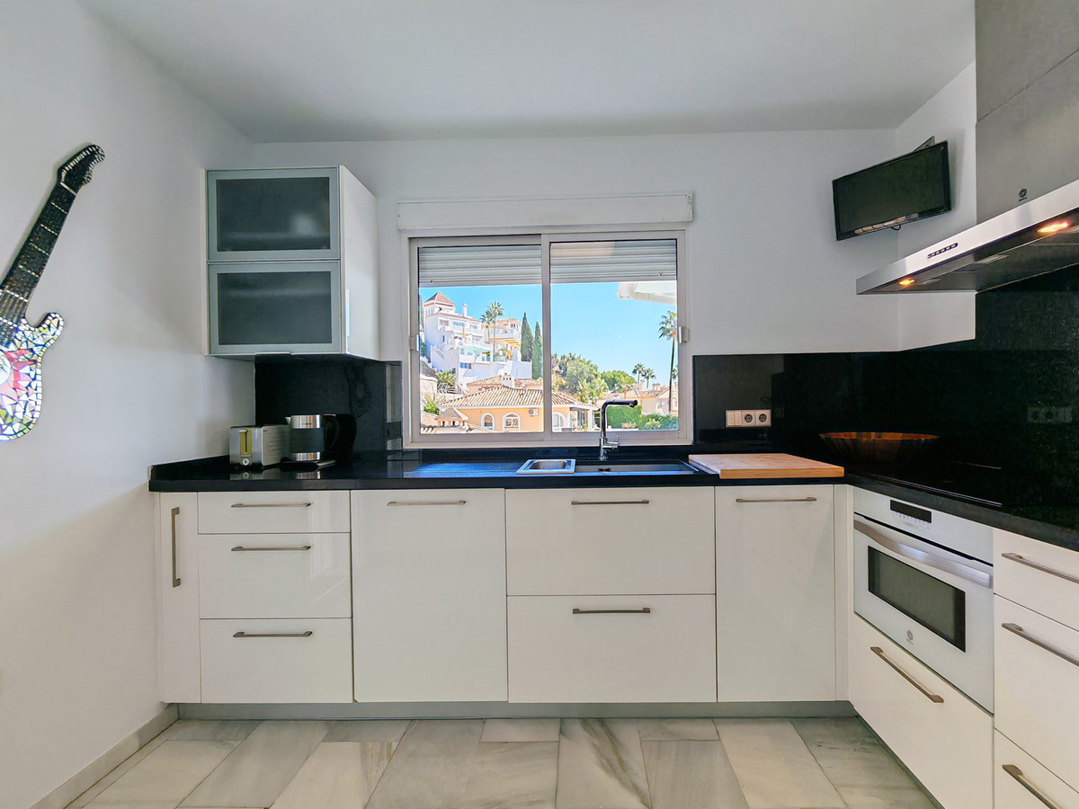 Villa for sale in Mijas