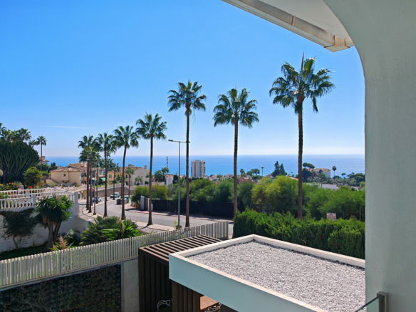 Villa for sale in Mijas