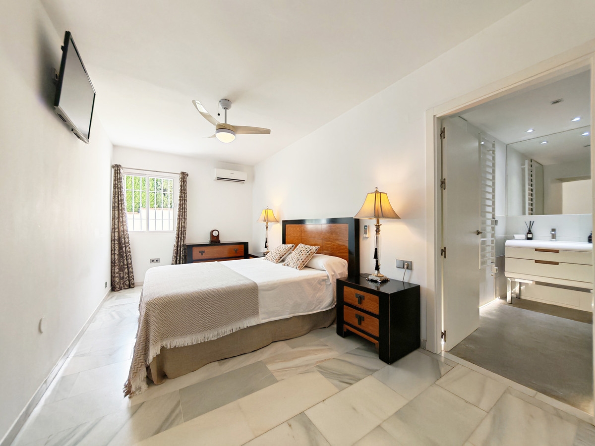 Villa for sale in Mijas