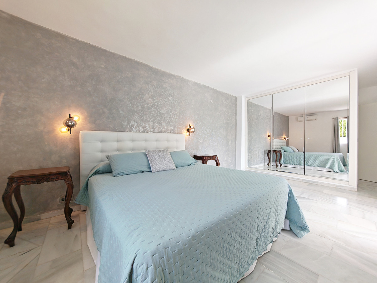 Villa for sale in Mijas