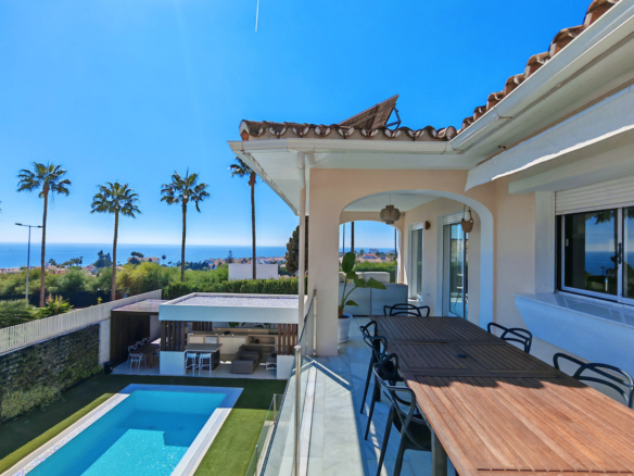 Villa for sale in Mijas