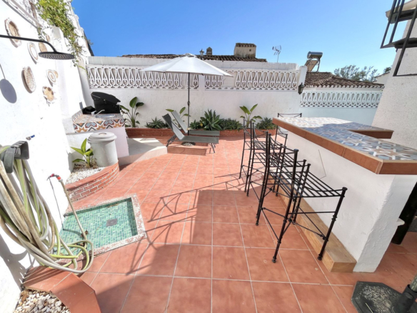 Villa for sale in Mijas