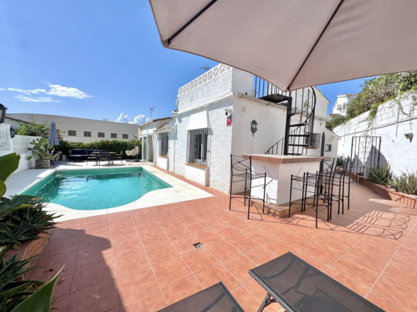 Villa for sale in Mijas