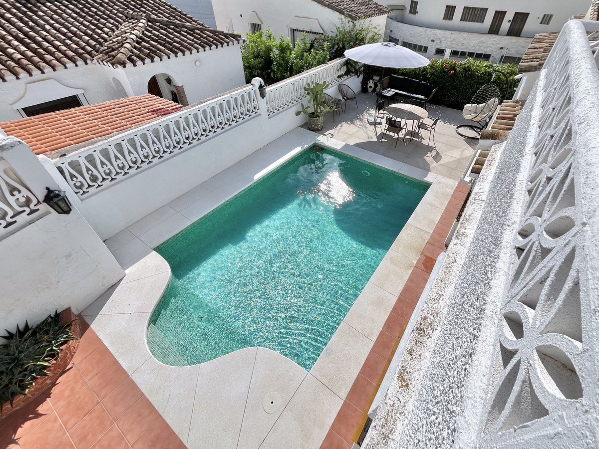 Villa for sale in Mijas
