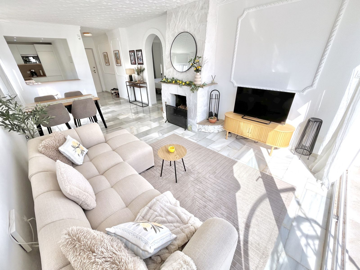 Villa for sale in Mijas
