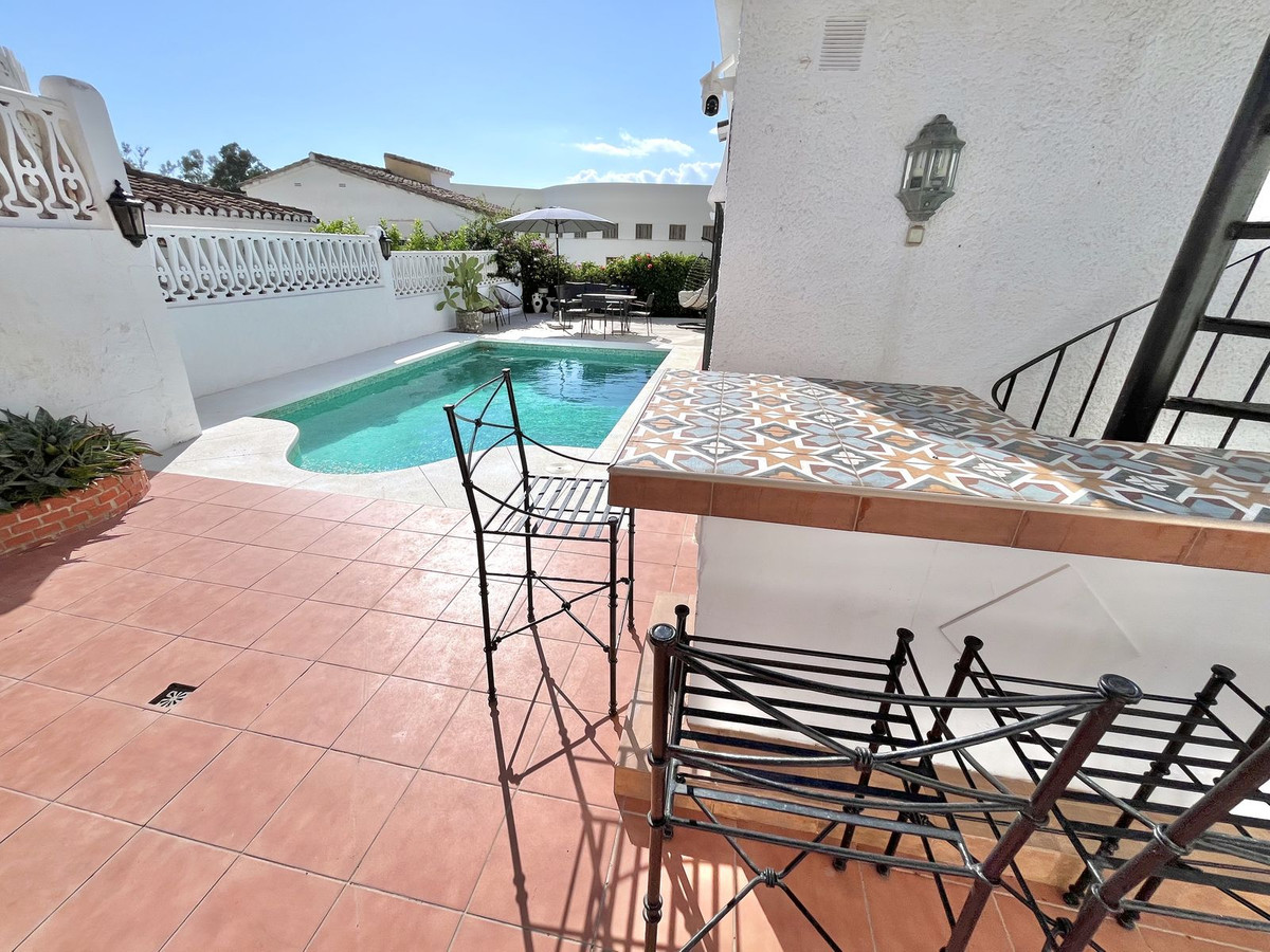Villa for sale in Mijas