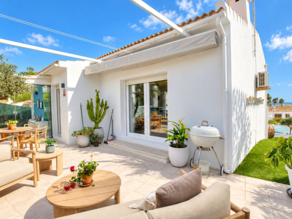 Villa for sale in Mijas