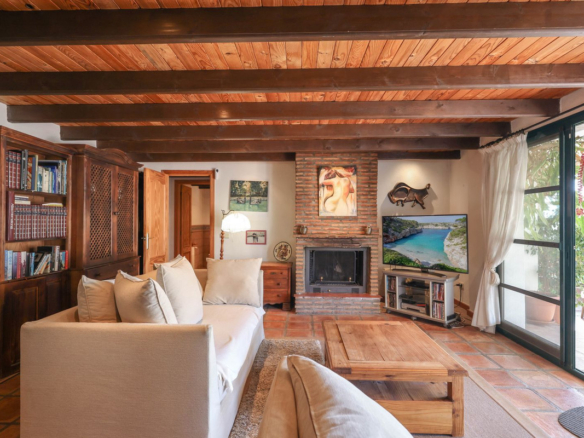 Villa for sale in Monda