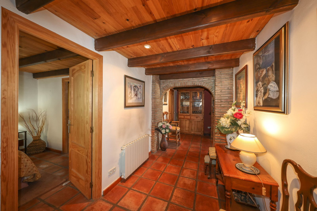 Villa for sale in Monda
