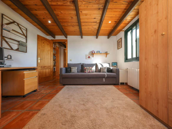 Villa for sale in Monda