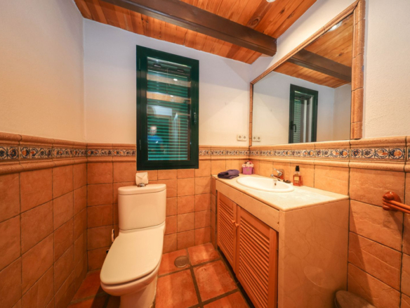 Villa for sale in Monda