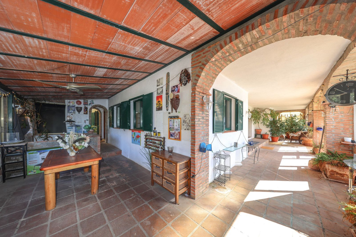 Villa for sale in Monda
