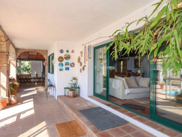 Villa for sale in Monda